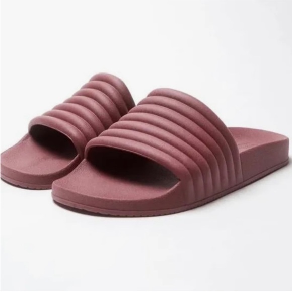 ✨GIRLFRIEND COLLECTIVE✨Slide Pool Sandals - Picture 2 of 7